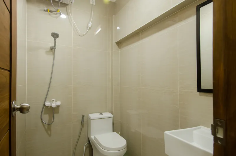 Running & Leaking Toilet Repair